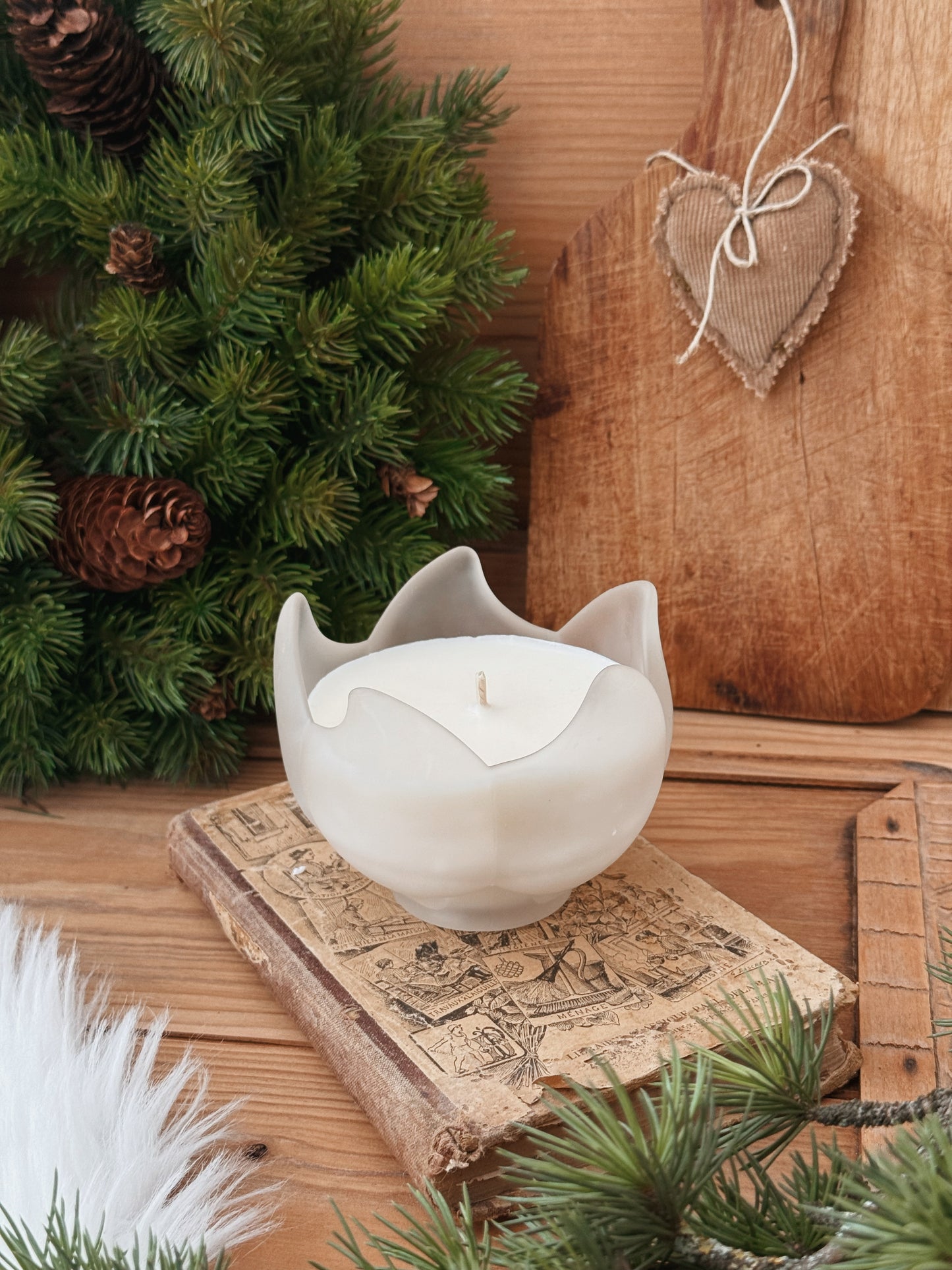 Photophore en verre dépoli en forme de fleur