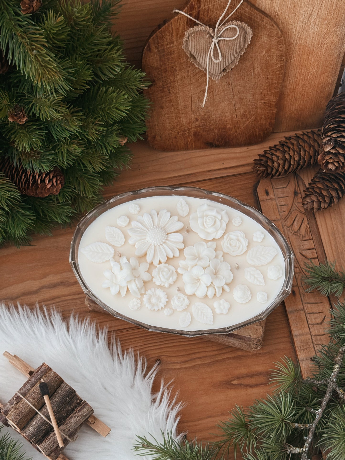 Grande coupelle ancienne ovale en verre