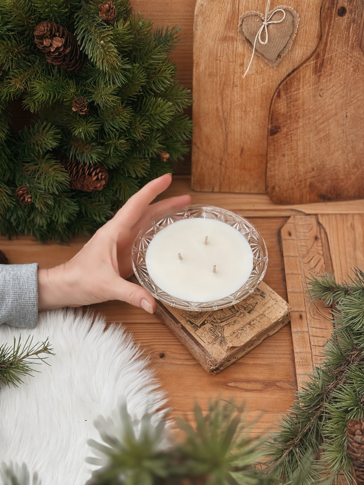 Coupe à fruit en verre ciselé